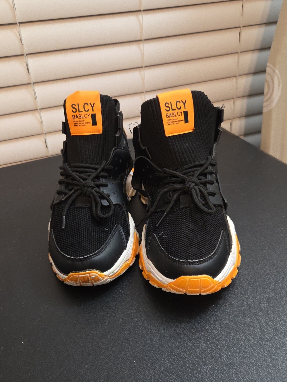 Source Unknown Black and Orange Athletic Sneakers